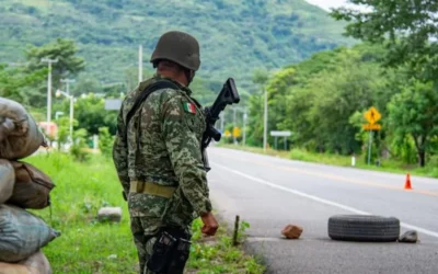 Chiapas violence: Hundreds flee cartel battles in southern Mexico