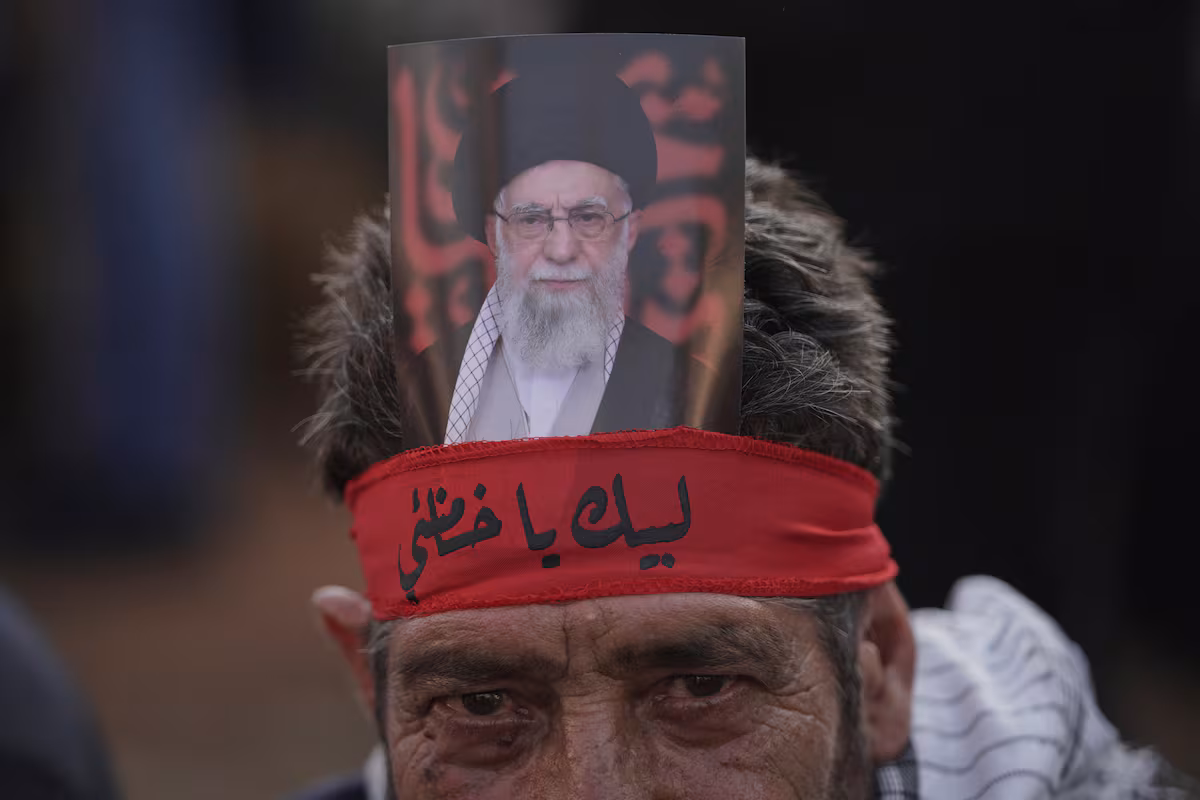 Última hora del conflicto en Oriente Próximo, en directo | Jameneí reaparece tras la crisis y advierte a EE UU de que Irán “responderá si es atacada”